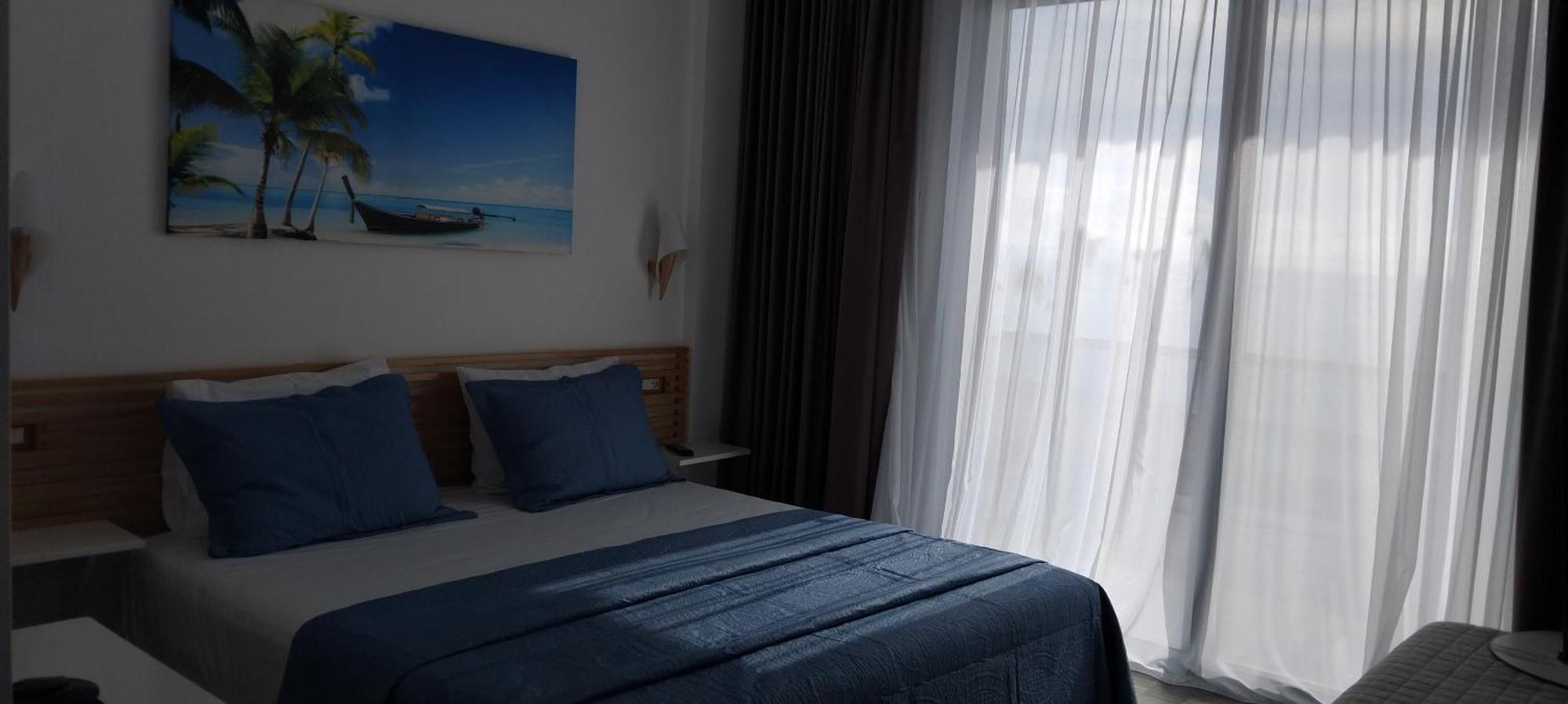 Anxhelos Hotel ヒマラ エクステリア 写真